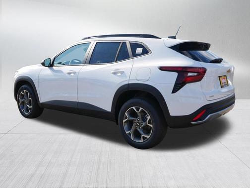 Summit White 2026 Chevrolet Trax LT