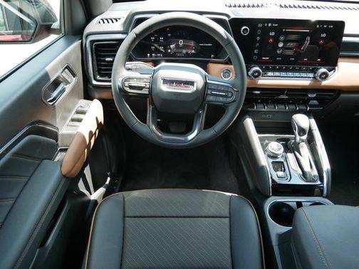 2025 GMC Canyon Base