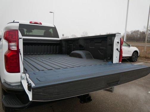 2025 Chevrolet Silverado 3500 WT