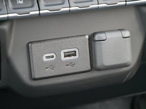 2025 Chevrolet Silverado 3500 WT