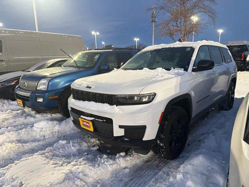 2023 Jeep Grand Cherokee L Altitude