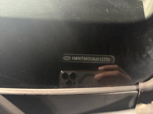 2010 Hyundai Genesis Coupe 2.0T Premium