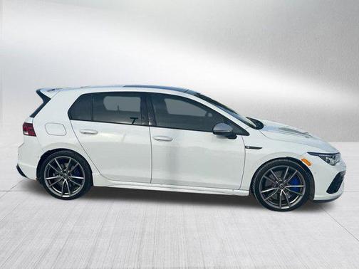 2024 Volkswagen Golf R 2.0T Manual