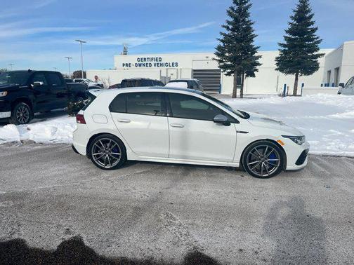 2024 Volkswagen Golf R 2.0T Manual