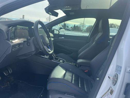 2024 Volkswagen Golf R 2.0T Manual