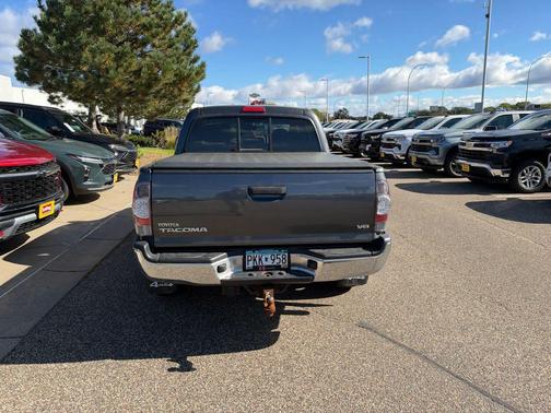 MAGNETIC GRAY MET 2011 Toyota Tacoma Double Cab