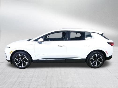 Summit White 2024 Chevrolet Equinox EV 2LT
