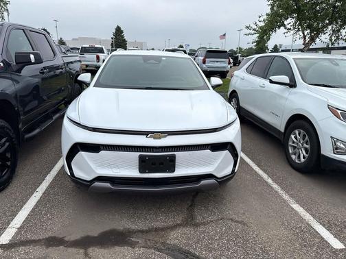 Summit White 2024 Chevrolet Equinox EV 2LT