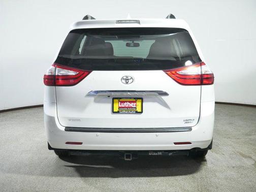 2017 Toyota Sienna Limited