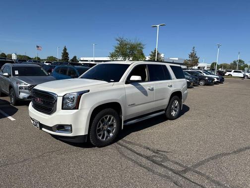 White Diamond Tricoat 2015 GMC Yukon SLT