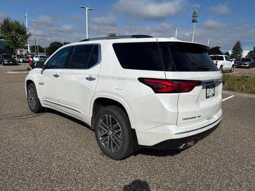 2022 Chevrolet Traverse High Country