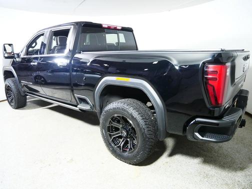 Onyx Black 2024 GMC Sierra 3500 Denali