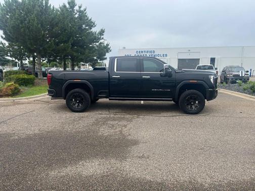 Onyx Black 2024 GMC Sierra 3500 Denali