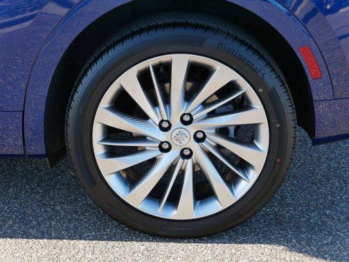 2025 Buick Envision Avenir AWD