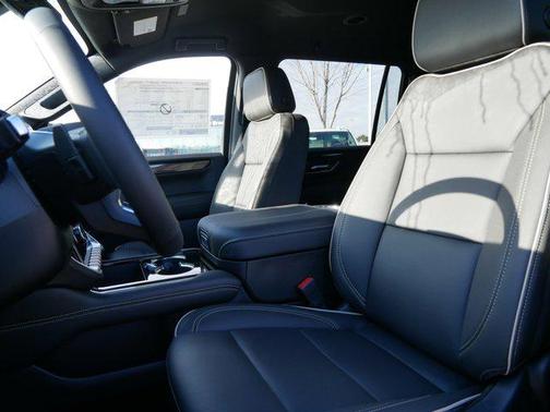 2026 GMC Yukon XL 4WD Elevation