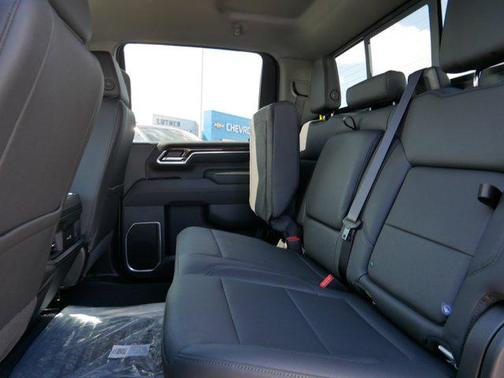 Summit White 2026 Chevrolet Silverado 3500 LT