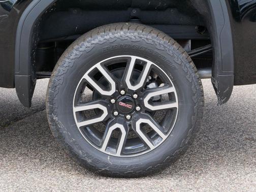 Onyx Black 2026 GMC Sierra 1500 AT4