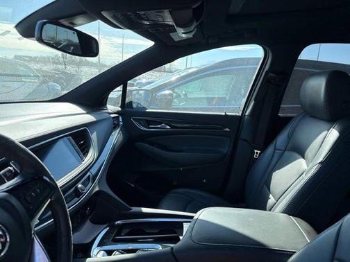 2023 Buick Enclave Essence AWD