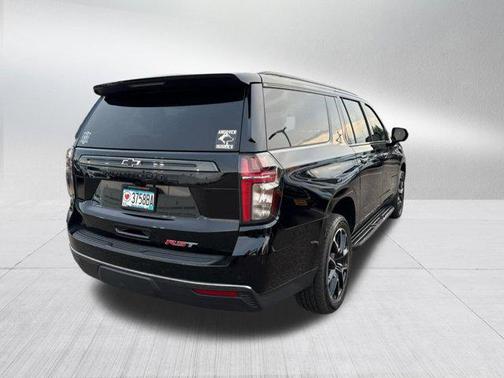 2021 Chevrolet Suburban RST