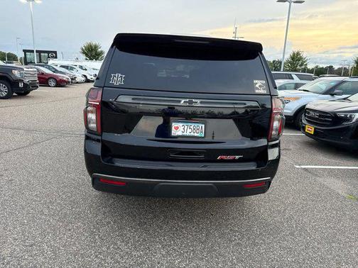 2021 Chevrolet Suburban RST