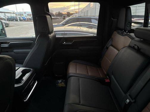 Polar White Tricoat 2026 Chevrolet Silverado 3500 High Country