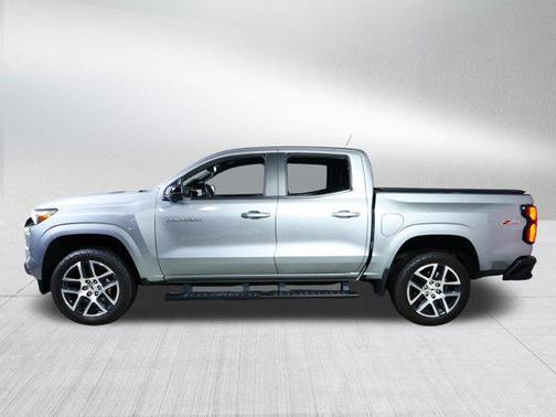 Sterling Gray Metallic 2024 Chevrolet Colorado Z71