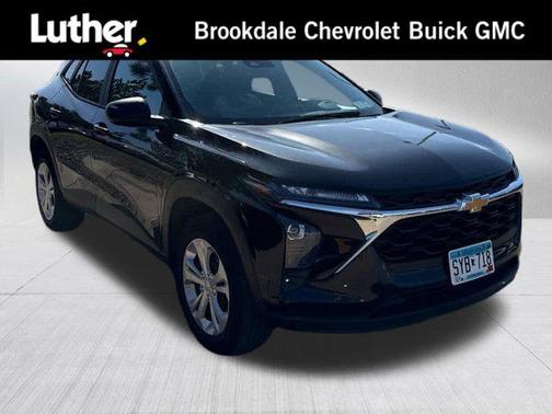 Mosaic Black Metallic 2024 Chevrolet Trax LS