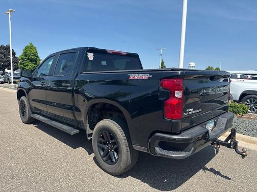 Black 2022 Chevrolet Silverado 1500 Custom Trail Boss