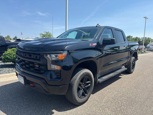 Black 2022 Chevrolet Silverado 1500 Custom Trail Boss