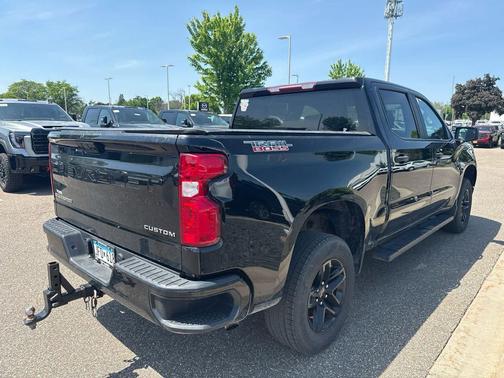 Black 2022 Chevrolet Silverado 1500 Custom Trail Boss