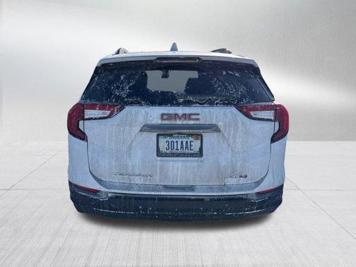 2024 GMC Terrain AWD AT4