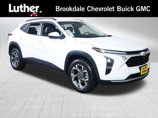 Summit White 2024 Chevrolet Trax LT