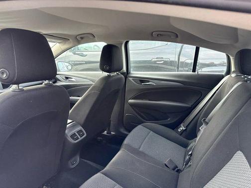 2018 Buick Regal Sportback Preferred