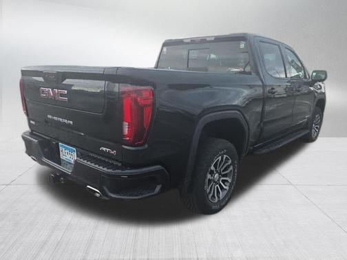 Onyx Black 2022 GMC Sierra 1500 AT4