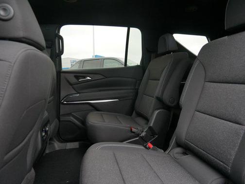 Summit White 2026 Chevrolet Traverse LT