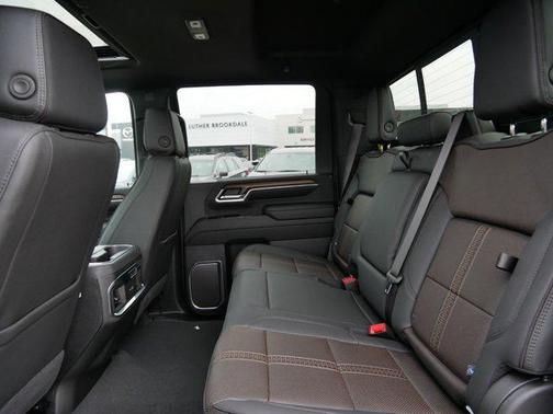 2025 Chevrolet Silverado 3500 High Country