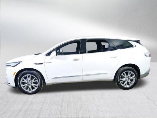 2023 Buick Enclave Essence AWD