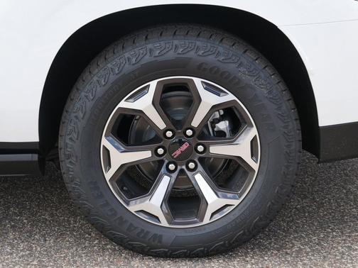 Summit White 2026 GMC Yukon XL 4WD AT4 Ultimate