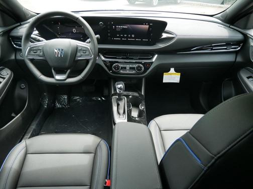 Summit White 2026 Buick Envista Sport Touring FWD