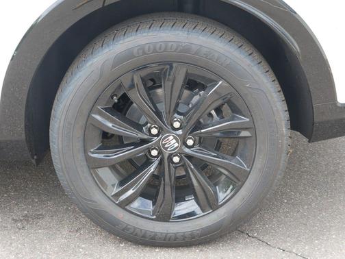 Summit White 2026 Buick Envista Sport Touring FWD