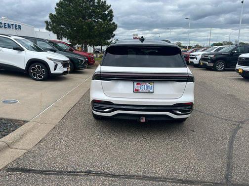 WHITE PLATINUM MET 3C 2024 Lincoln Nautilus Reserve