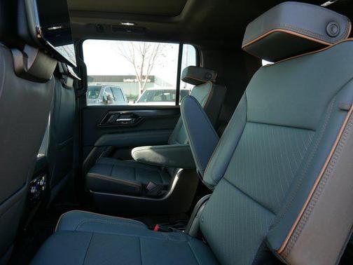 2026 GMC Yukon XL 4WD AT4