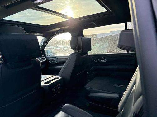 2021 Chevrolet Suburban High Country