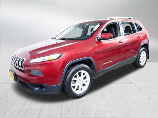 Deep Cherry Red Crystal Pearlcoat 2015 Jeep Cherokee Latitude