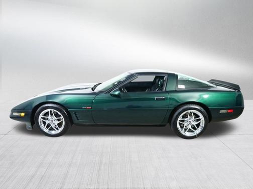 Green 1995 Chevrolet Corvette Base