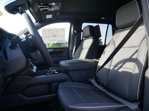Sterling Metallic 2026 GMC Yukon 4WD Elevation