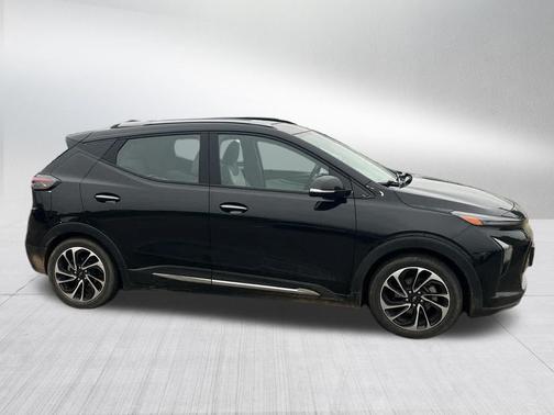 Mosaic Black Metallic 2023 Chevrolet Bolt EUV FWD Premier