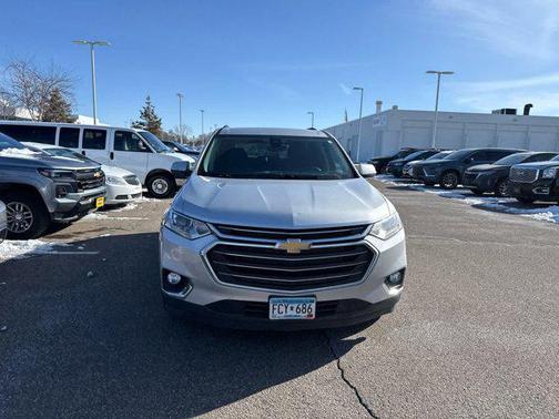 2021 Chevrolet Traverse LT Cloth