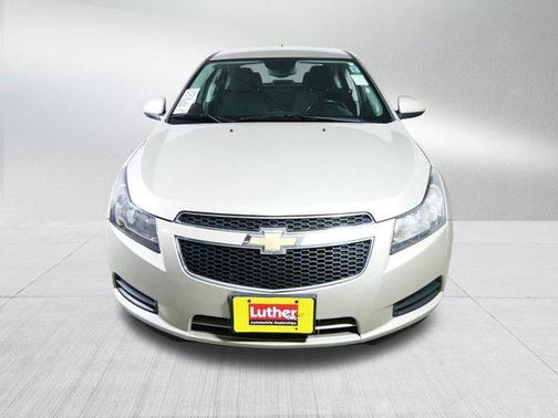 Champagne Silver Metallic 2014 Chevrolet Cruze 1LT