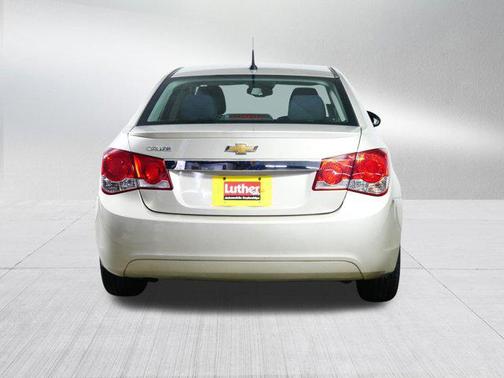 Champagne Silver Metallic 2014 Chevrolet Cruze 1LT